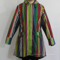 Impermeable de PVC con capucha a rayas de colores para mujer